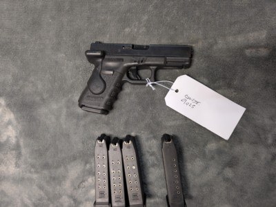 GLOCK MODEL 23, .40 S&W IN EXCELLENT CONDITION, WITH CRIMSON TRACE GRIPS - Image 9 of 20