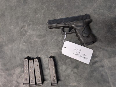 GLOCK MODEL 23, .40 S&W IN EXCELLENT CONDITION, WITH CRIMSON TRACE GRIPS - Image 8 of 20