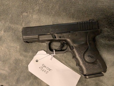 GLOCK MODEL 23, .40 S&W IN EXCELLENT CONDITION, WITH CRIMSON TRACE GRIPS - Image 11 of 20