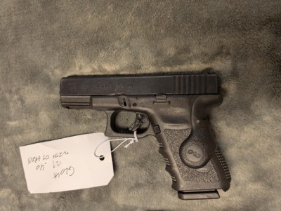 GLOCK MODEL 23, .40 S&W IN EXCELLENT CONDITION, WITH CRIMSON TRACE GRIPS - Image 4 of 20