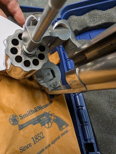 SMITH & WESSON MODEL 617-6 IN 22LR, 6