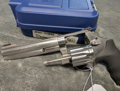 SMITH & WESSON MODEL 617-6 IN 22LR, 6