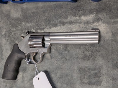 SMITH & WESSON MODEL 617-6 IN 22LR, 6