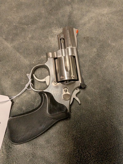 SMITH & WESSON 66-2 .357 MAGNUM, IN EXCELLENT CONDITION WITH 2.5