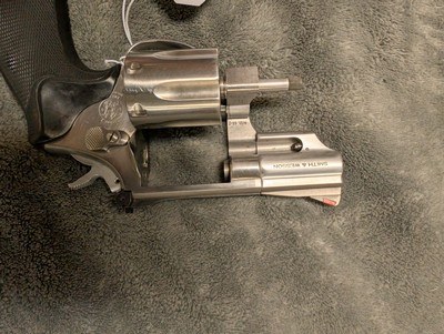 SMITH & WESSON 66-2 .357 MAGNUM, IN EXCELLENT CONDITION WITH 2.5