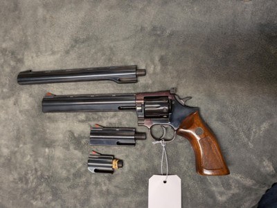 DAN WESSON 15-2 IN .357 MAG WITH 2.5