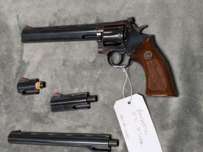 DAN WESSON 15-2 IN .357 MAG WITH 2.5