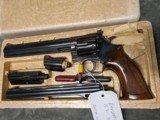 DAN WESSON 15-2 IN .357 MAG WITH 2.5