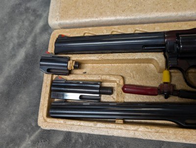 DAN WESSON 15-2 IN .357 MAG WITH 2.5