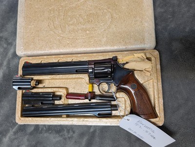 DAN WESSON 15-2 IN .357 MAG WITH 2.5