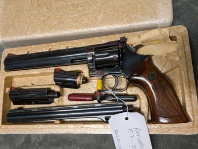 DAN WESSON 15-2 IN .357 MAG WITH 2.5
