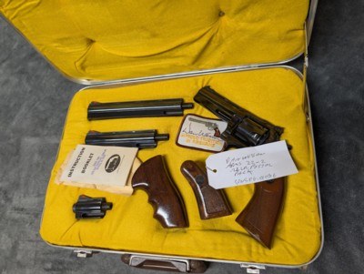 DAN WESSON 22 CHAMBERED IN .22LR PISTOL PACK, 2.5