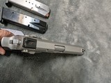 SMITH& WESSON 5906 9MM IN EXCELLENT CONDITION, 4