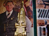 Very RARE Hermann Goering's Po8 Luger Pistol-Gold Plated Display - 7 of 15