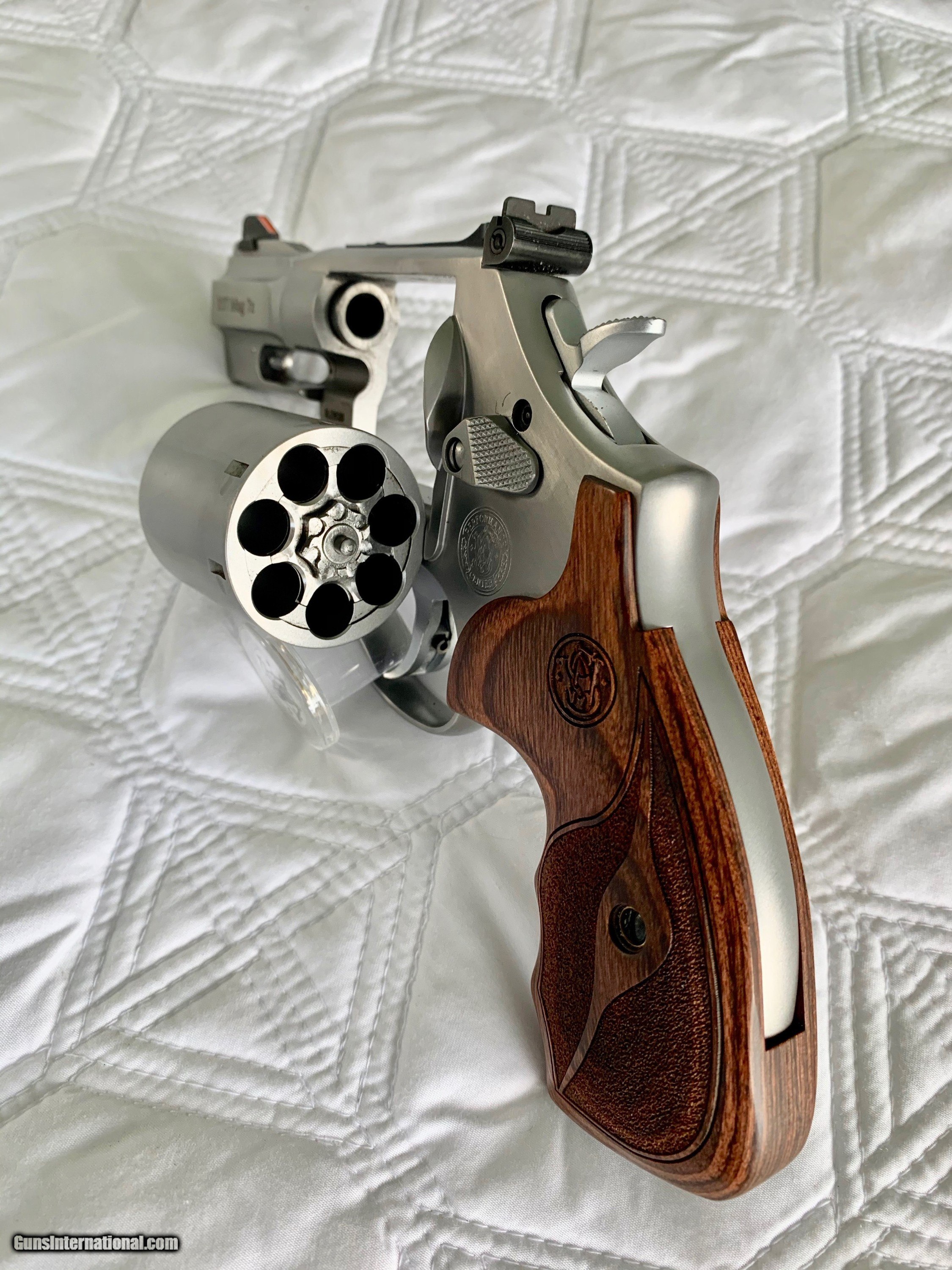 Smith and Wesson Model 686 Plus 7 shot, Performance Center .357 Magnum ...