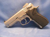 SMITH&WESSON MODEL 4006 SEMI AUTO 40CAL SEMI AUTO PISTOL - 1 of 21