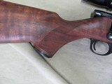 BEAUTIFUL WEATHERBY VANGUARD 243win BOLT ACTION RIFLE WITH 3-9X40 FRESH FROM A COLLECTION - 6 of 20