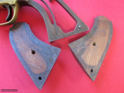 VERY RARE AND EXCELLENT SPECIMEN OF AN ANTIQUE 1858 NEW MODEL REMINGTON 36 CAL MFG JULY 1863 - Image 13 of 13