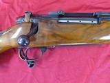 WEATHERBY MARK V 257 WEATHERBY MAGNUM BOLT ACTION RIFLE WITH FACTORY COMP & THREAD PROTECTOR - 5 of 15