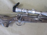 REMINGTON 700 STAINLESS LAMINATED 300 REM ULTRA MAGNUM BOLT ACTION RIFLE & LEUPOLD VARIX II 3-9X40 SCOPE RUM - 4 of 15