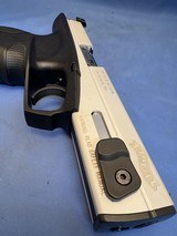 Walther SP22 M1 Semi Auto 22 LR - 11 of 11