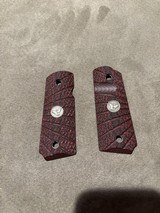 Wilson Combat - Sig Sauer - Ed Brown - Night Hawk 1911 Pistol Grips - Image 1 of 3