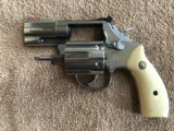 Excellent Smith and Wesson 686-3 Snubbie .357 Magnum - 3 of 11