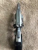 Smith and Wesson Model 60 Snubbie - 8 of 15