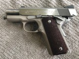 Colt Defender Series 90 40 SW - 4 of 9