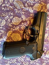 Beretta 8040 Cougar 40 SW As New in Box - 3 of 10