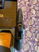 Beretta 8040 Cougar 40 SW As New in Box - 4 of 10