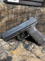 Heckler & Koch P30L V3 9mm - 2 of 6