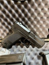 Heckler & Koch USP .40 CAL 4-10rd Mags - 4 of 5