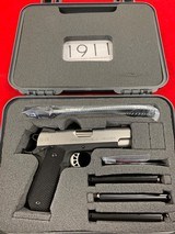 Springfield Armory EMP4 Two-Tone Bob-Tail 9mm - 1 of 8