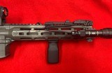 Smith & Wesson MP 15-22 Custom - 4 of 10