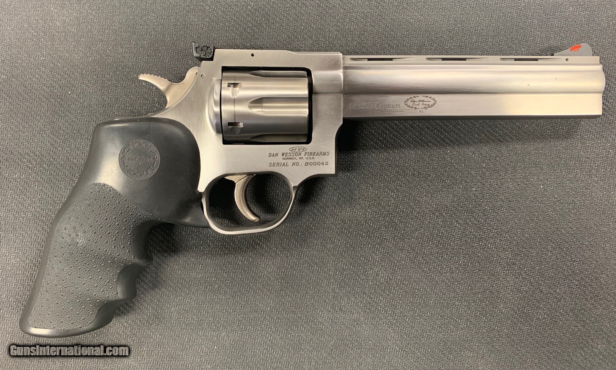 Dan Wesson 732 32 H R Mag