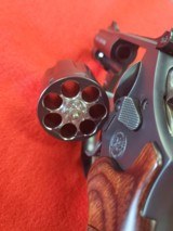 Smith and Wesson 586 L-Comp 3" - 4 of 4