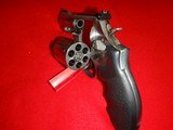 S&W 686 Pre-Owned 2.5" Stainless Steel Revolver .357 Magnum - 5 of 6