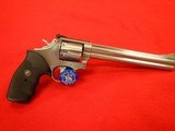 S&W 686 PRE-OWNED STAINLESS STEEL 6-SHOT REVOLVER .357 MAGNUM/.38 SPECIAL - 4 of 8