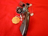 COLT PYTHON NIB 4" BRIGHT STAINLESS STEEL 6-SHOT .357 MAGNUM - 8 of 9
