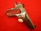 DAN WESSON COMMANDER CLASSIC BOBTAIL STAINLESS .45 ACP - 5 of 8