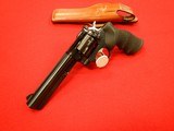 RUGER GP100 BLUE STEEL 6-SHOT REVOLVER W/BIANCHI HOLSTER & 3 SPEEDLOADERS - 2 of 8