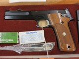 Smith & Wesson Model 422 Target, 22LR - 2 of 2