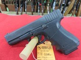 Glock 23, Gen 2 compact, 40cal - 1 of 2