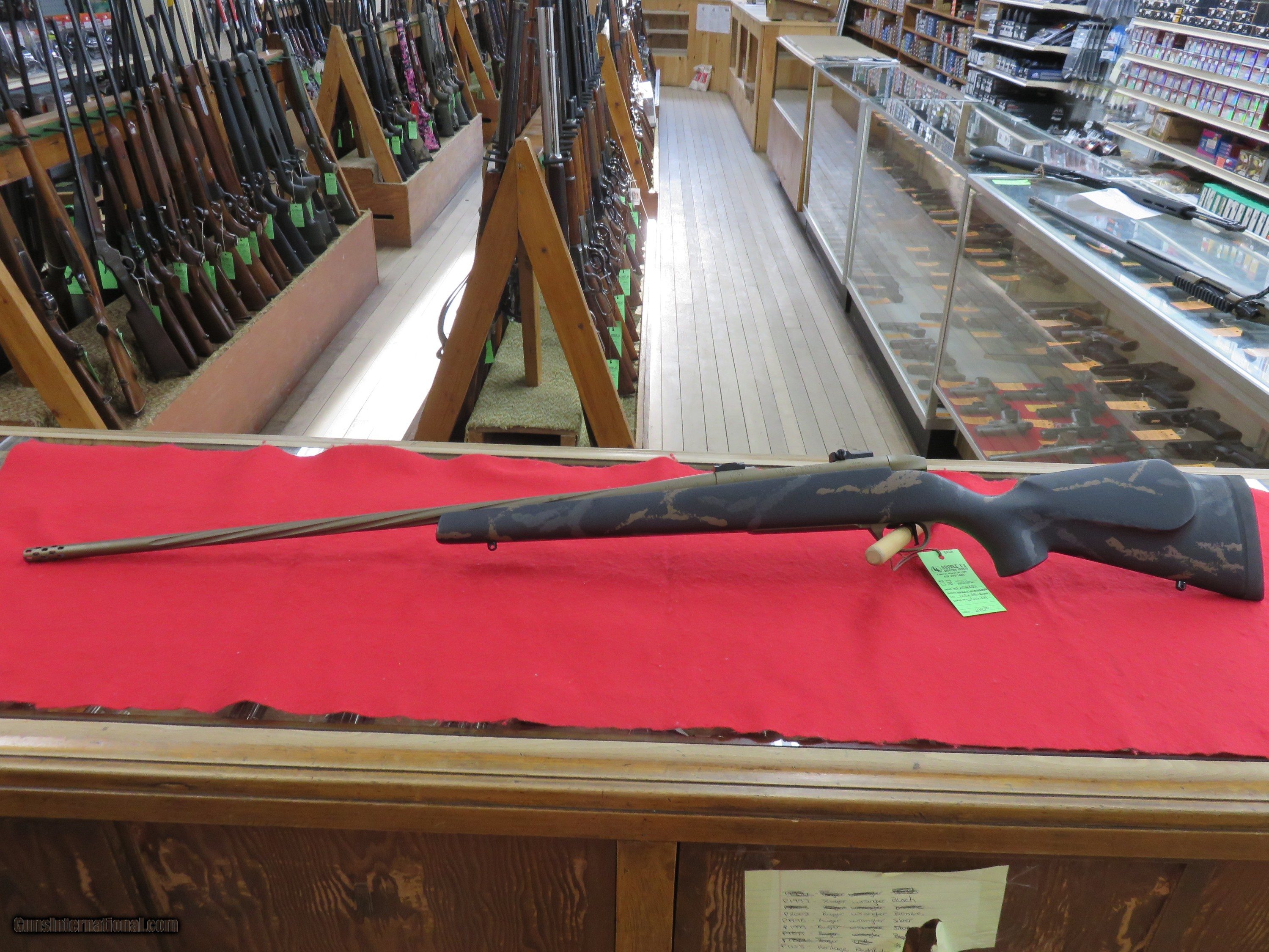 Weatherby Mark V Weathermark Limited 6 5X300WBY Mag