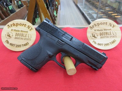 Smith & Wesson, M&P 40C, 40S&W