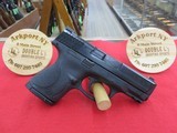 Smith & Wesson, M&P 40C, 40S&W - 1 of 2