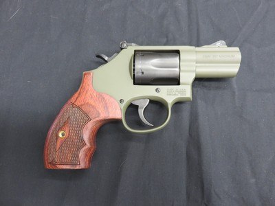 Smith & Wesson 19-10, 357 mag
