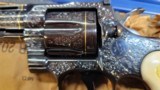 Colt Python 4" 357 Mag engraved with gold inlay and case MINT* - 9 of 9