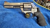 Smith & Wesson 686 Plus 7 Shot 4inch 357 Maginum Stainless Steel Excelent Condition